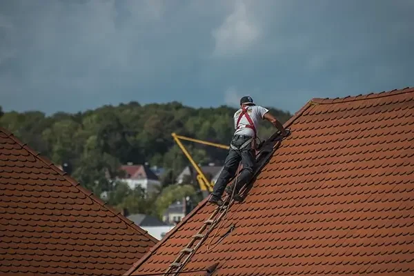 service-residential-commercia-roof-Installation-individual
